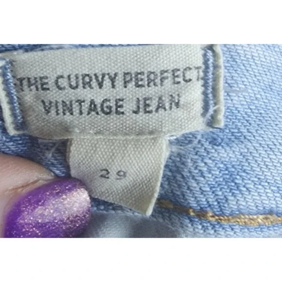 Madewell (The Curvy Perfect Vintage Jean) Size 29 Ligthly Distressed - Picture 10 of 10